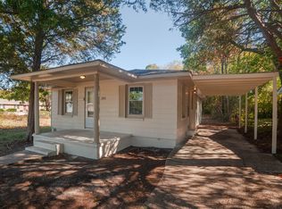 203 S 5th St, Spring Lake, NC 28390