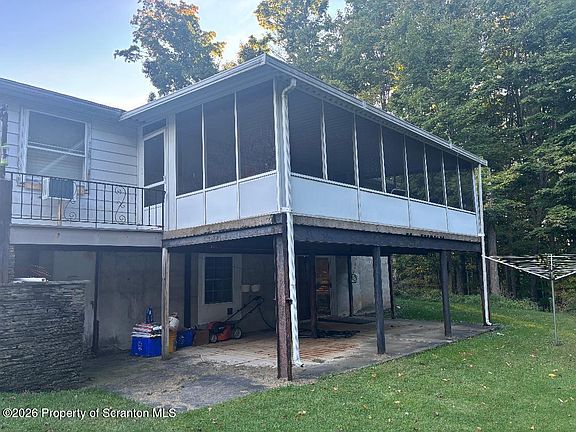 4th image of 114 Park St