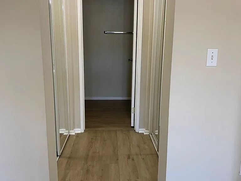 de Tolosa Ranch Apartments — Photo 60