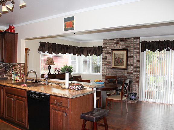 4th image of 3258 Santa Sophia Way