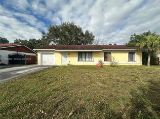 Country Lake Manors Sec 2, Hialeah, FL 33015