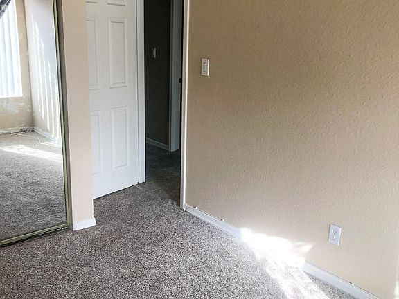 4th image of 3840 N 43rd Ave APT 5