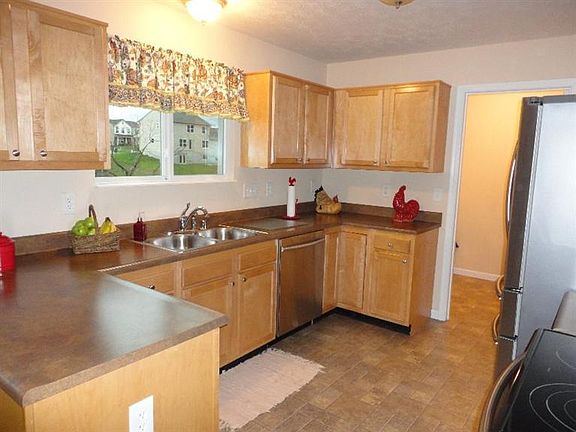 4th image of 12333 Padgett Ct