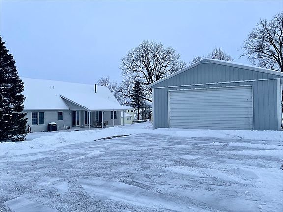 4th image of 5117 W Lake Rd