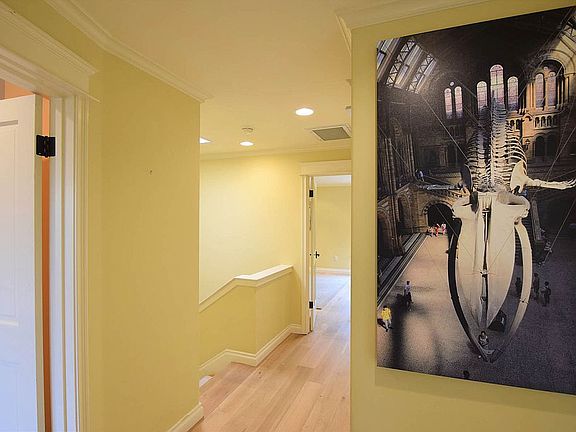3rd image of 522 Nathanson Creek Ln
