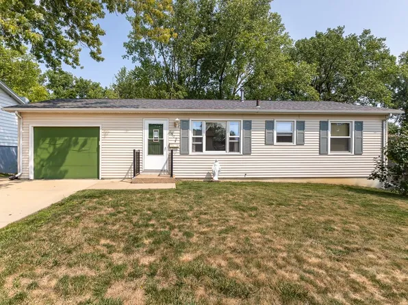 1970 Winne Ct, Dubuque, IA 52002