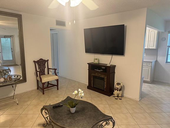 5th image of 85 Chatham #D