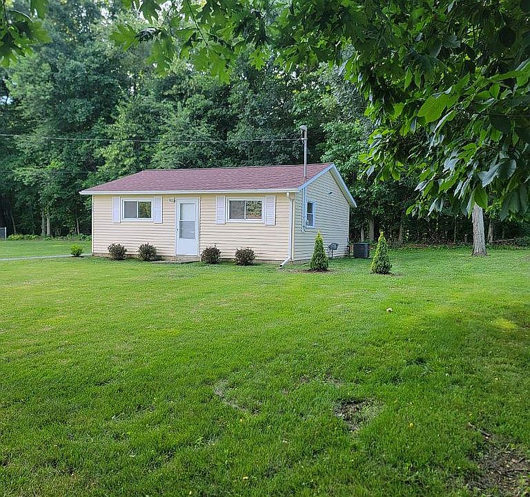 1st image of 5834 Squires Rd