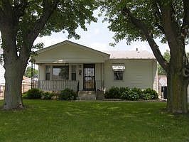 Home for Sale in Beech Grove, Indiana $99,900