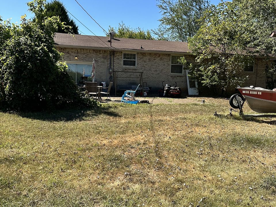 2nd image of 2203 Pendleton Dr
