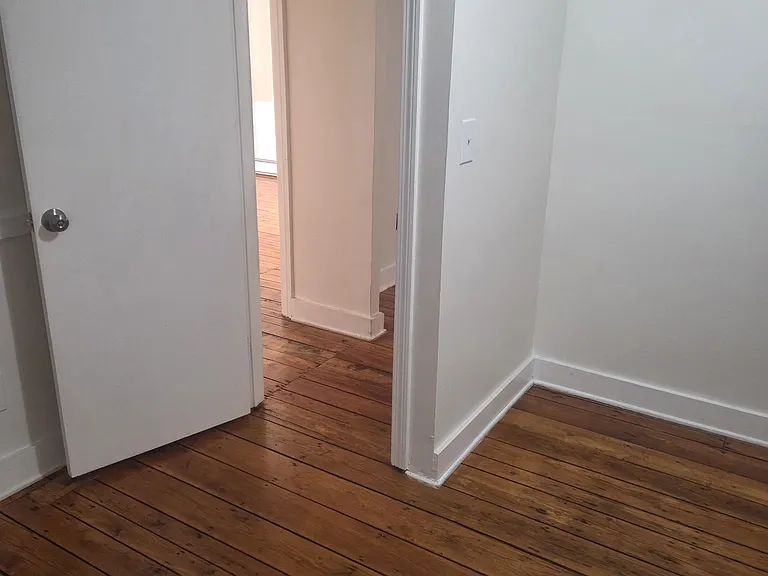 60 Vinton St #3A — Photo 6
