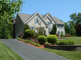 7 Appleton Rd, Windham, NH 03087