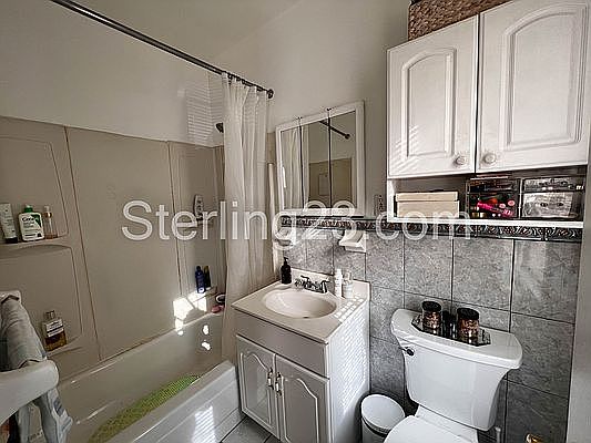 5th image of 21-18 24th St #1F