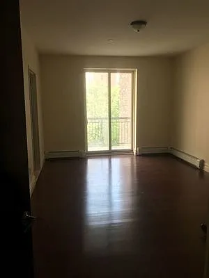 Rented by Premier Metro Realty Corp | media 12