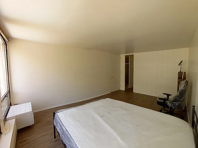 1450 E 55th Pl #717S — Photo 14