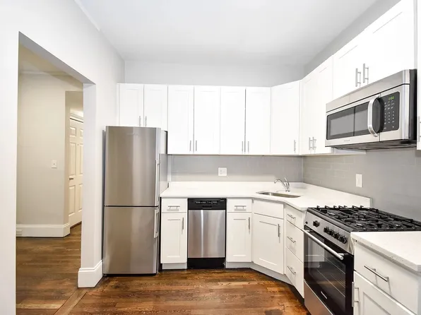 52 Clearway St, Boston, MA