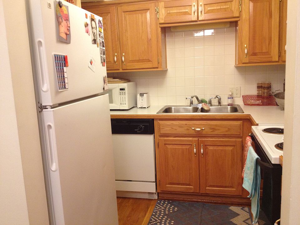 1st image of 4133 Oak St APT 5