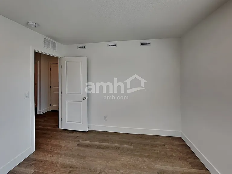 8183 Braavos Peninsula Ave — Photo 21
