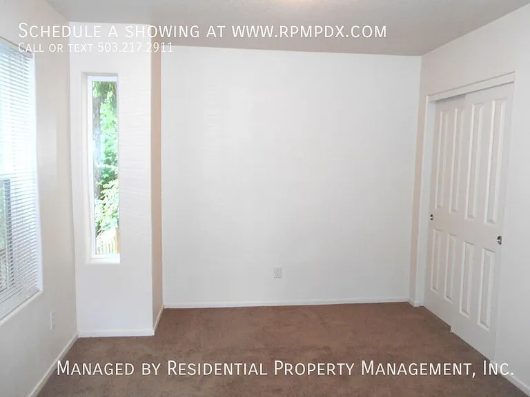 2095 NE Sheffield Ave — Photo 18