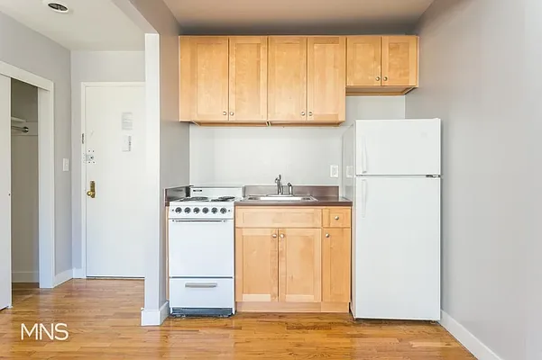 Rented by MNS Marketing | media 19