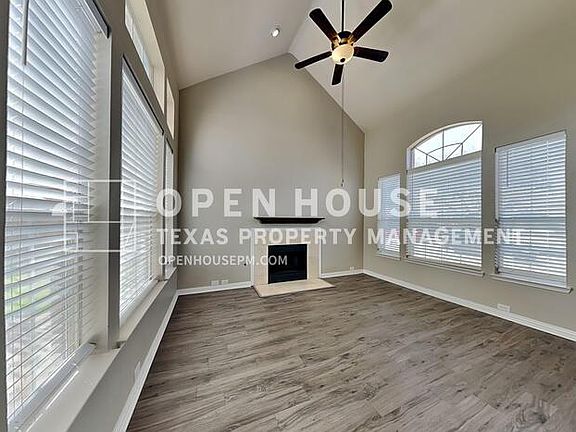 3rd image of 4236 Winding Brook Dr