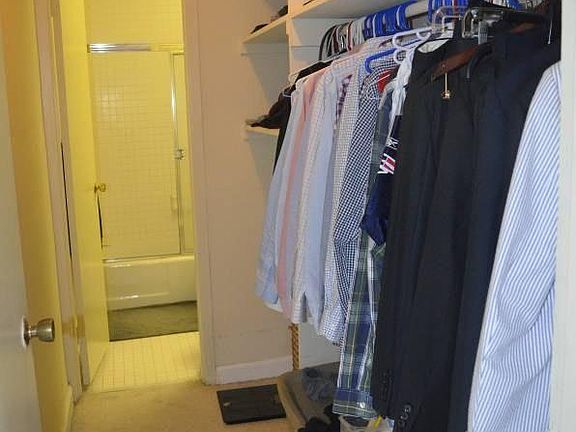 3rd image of 1021 Arlington Blvd APT 745
