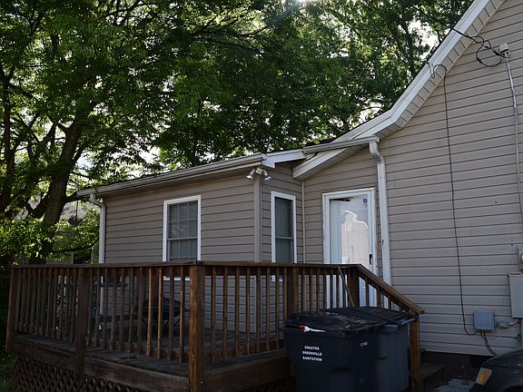 3rd image of 66 Hutchins St