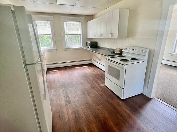 2nd image of 22 Tracy Street