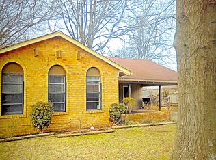 6006 Elk Grove Rd, Memphis, TN 38115