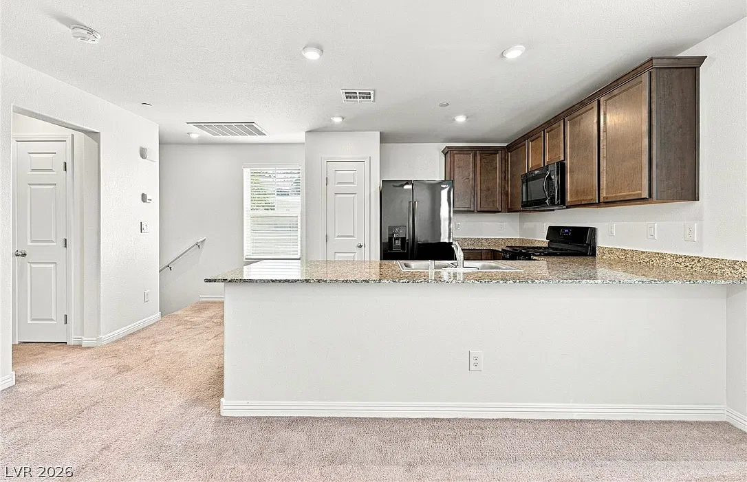 2 bed, 2.0 bath, 1007 sqft, $1,550 — Photo 4