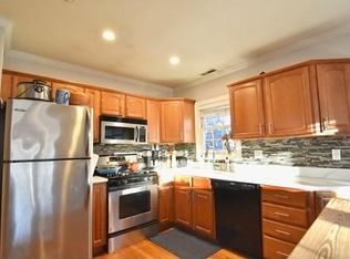 30 Beach St #1, Boston, MA 02122