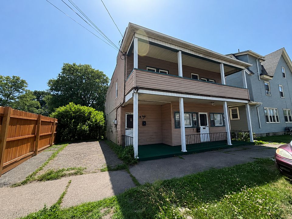 1st image of 610 Moosic St APT 2