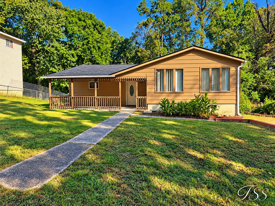 124 Donna Ln