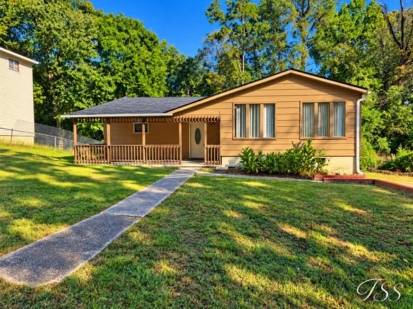 124 Donna Ln, Rossville, GA 30741