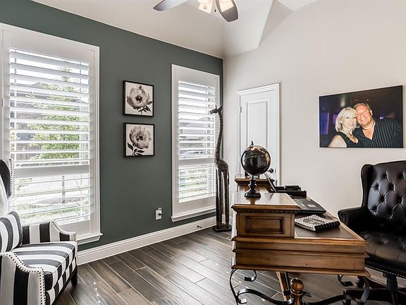 3rd image of 2113 Arrow Head Ln