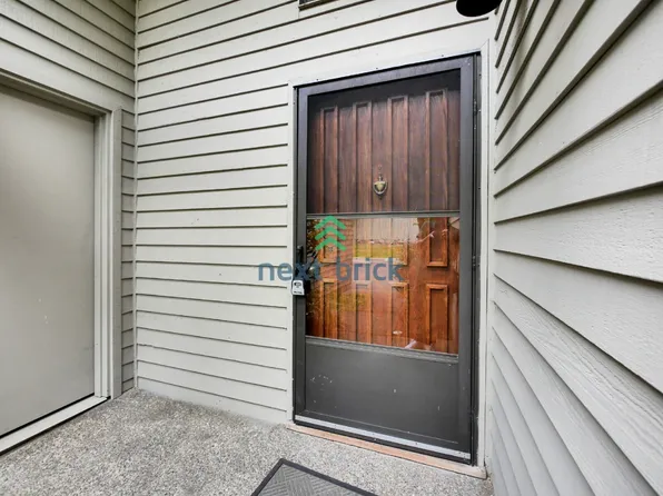 10024 NE 115th Ln, Kirkland, WA 98033