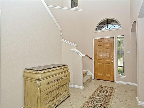 2nd image of 1501 Rainbow Parke Dr