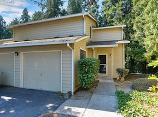 29640 SW Volley St APT 37, Wilsonville, OR 97070