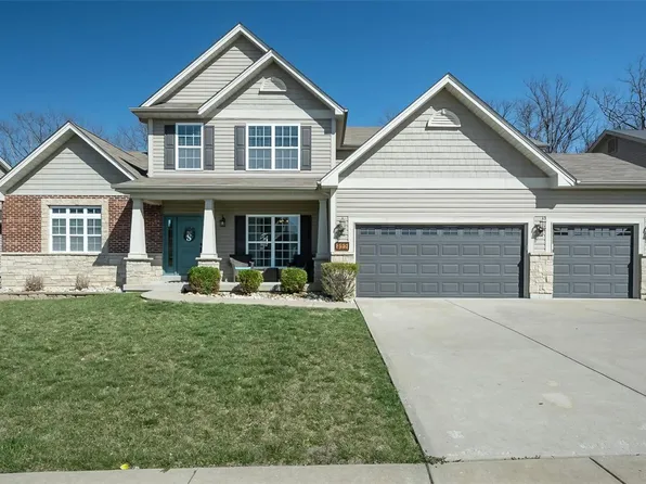 322 Parkview Manor Ln, Wentzville, MO 63385