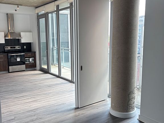 3rd image of 340 McLeod St #750
