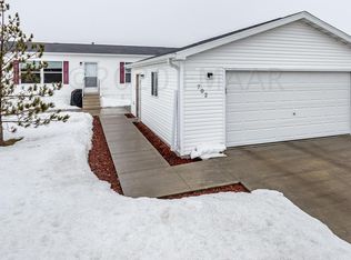 702 4th St SE, Perham, MN 56573
