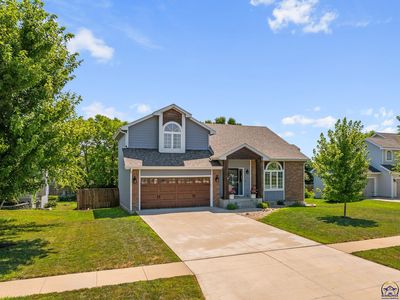 2712 SW Sherwood Park Dr, Topeka, KS, 66614