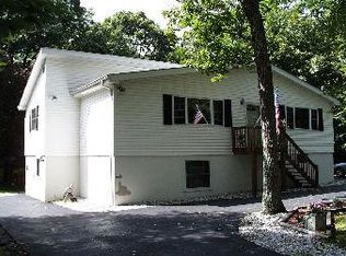 Eagle Path, Bushkill, PA 18324