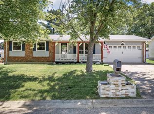 1118 Medford Dr, Saint Charles, MO 63303