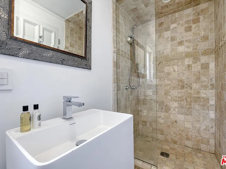 1300 Summitridge Dr — Photo 19