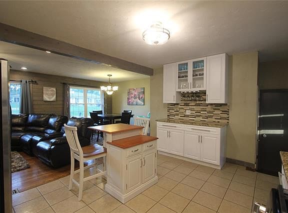 4th image of 2680 Jonathan Dr