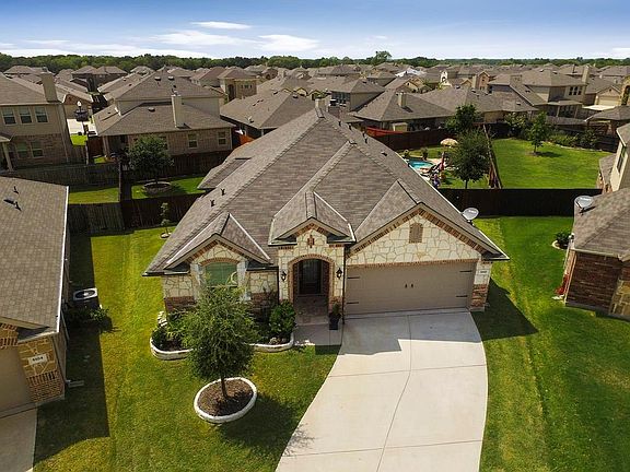 4th image of 5100 Boardwalk Dr