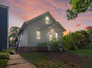 2354 S 73rd St, West Allis, WI 53219