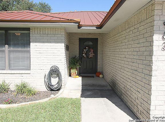 2nd image of 963 Seminole Dr