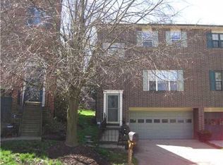 177 London Towne Dr, Pittsburgh, PA